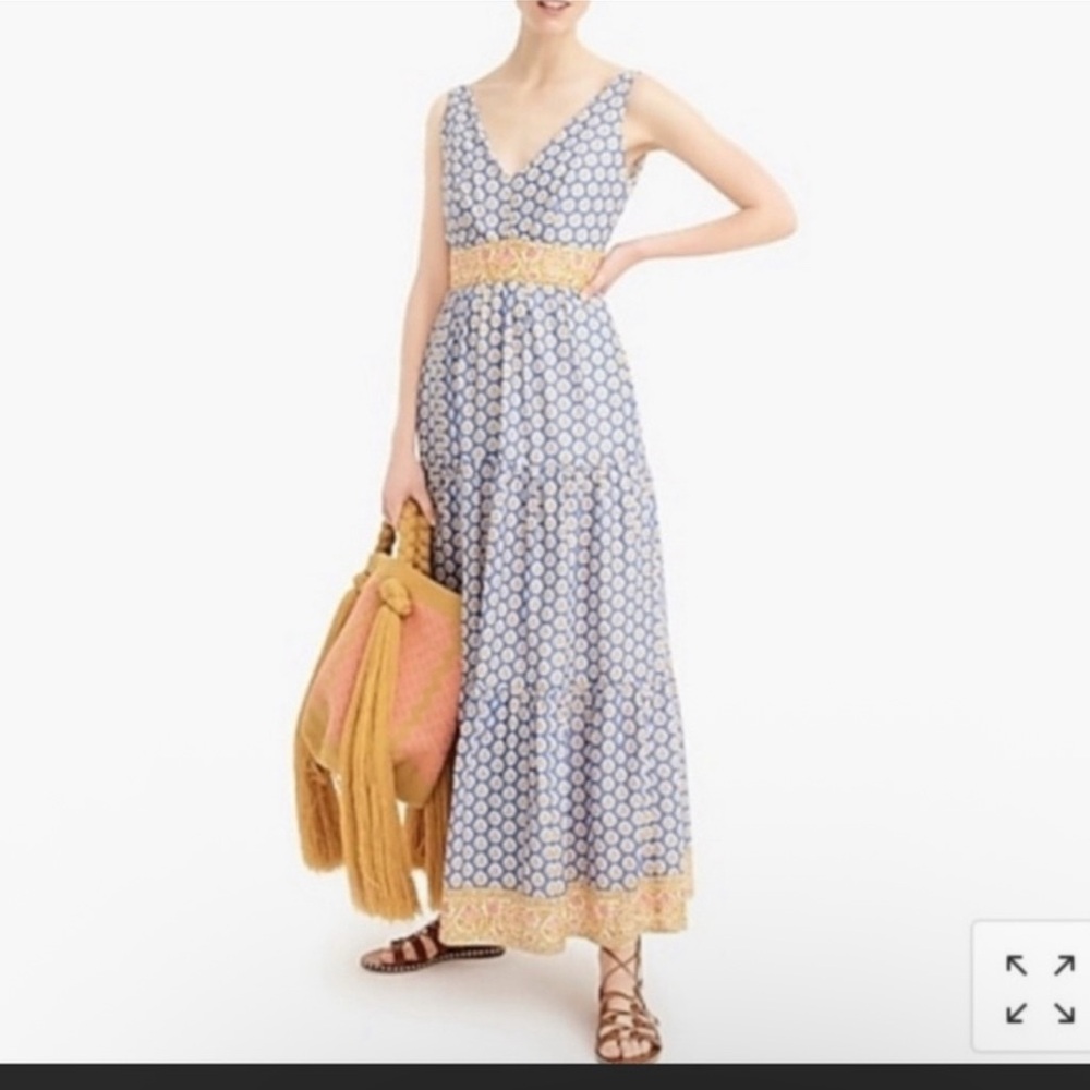 Jcrew point sur Chic Blue and Yellow Patterned Maxi Dress